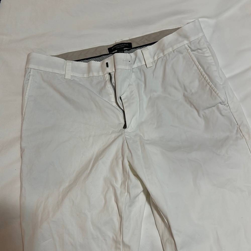 Banana Republic White Slim Aiden Chino Pant